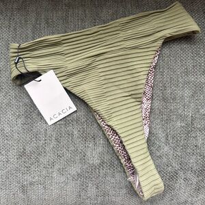 NWT! Acacia Mateo Dual Ribbed Bottom
